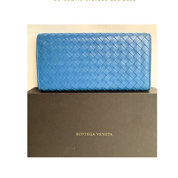 Bottega Veneta Intrecciato Leather Wallet  Blue Color - Picture 1 of 7
